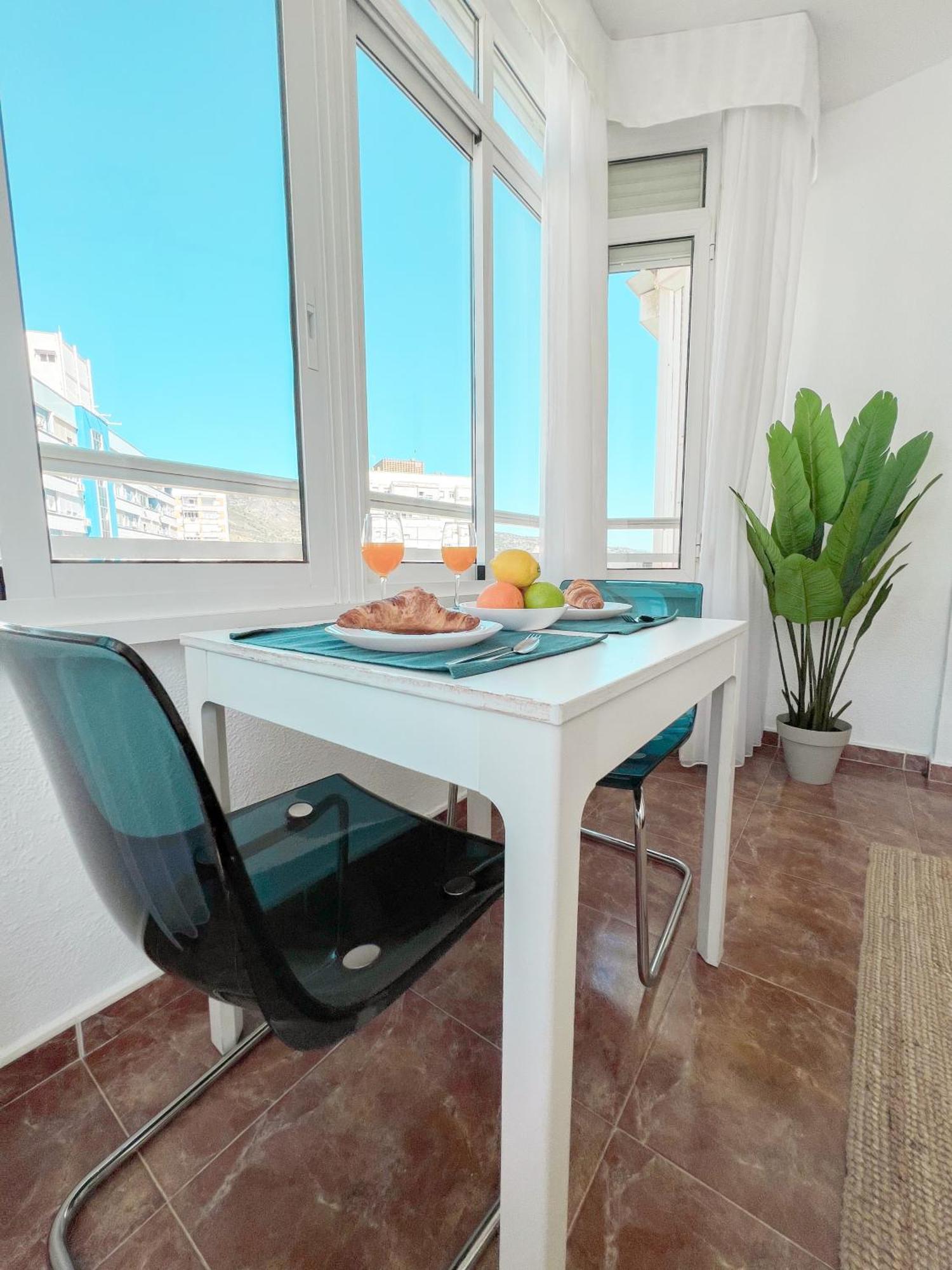 Апартаменты Cozy & Bright Flat Torremolinos Centre Экстерьер фото
